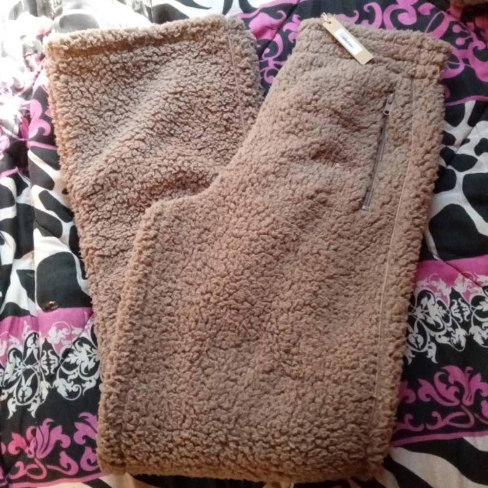 Skims pants